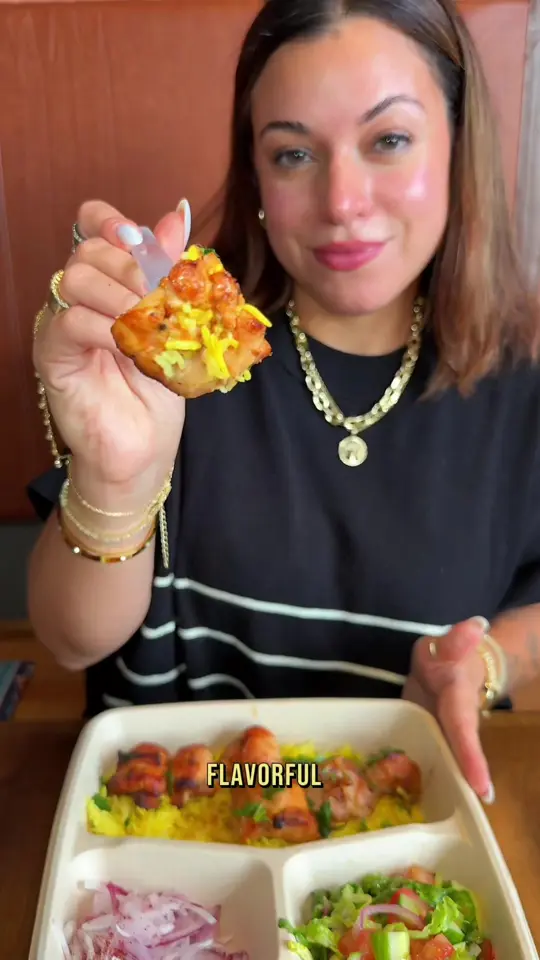  in Florida showing review, charcoal-grilled chicken, lamb lavash wrap, video by eileenlatelyy on TikTok