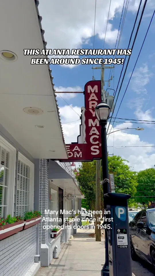 Mary Mac's Tea Room in Atlanta showing review, southern comfort food, banana pudding, peach cobbler, green beans, corn, video by atlbucketlist on TikTok