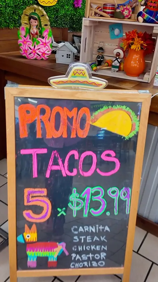 Meat & Fish Tacos Kissimmee in Kissimmee showing restaurant visit, mexican food, tacos, video by Plaza del Sol on Facebook