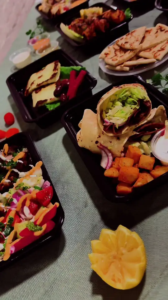 Medbox Restaurant in Rome showing food, fresh and flavorful meal, video by medboxrome on TikTok