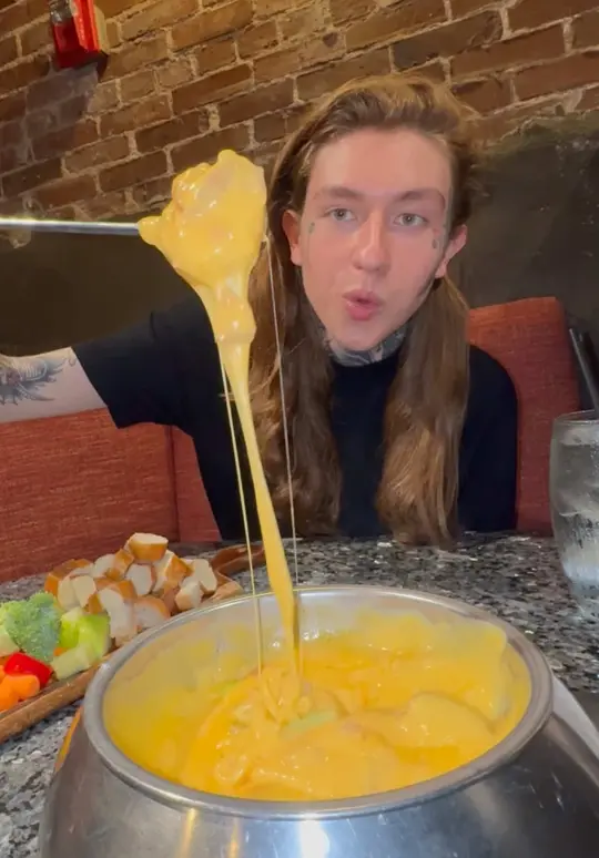 Melting Pot in Palm Beach Gardens showing restaurant review, visit, video by 5tfumatthew on TikTok