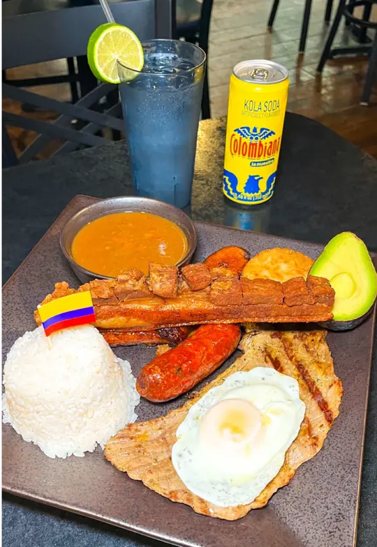 Mi Carreta Restaurant and Bakery in Lutz showing restaurant, colombian cuisine, baked goods, pastries, buñuelos, café con leche, video by wesleychapellocal on TikTok