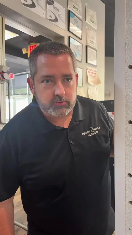 Mike & ED’s Bar-B-Q in Columbus showing visit, atmosphere, video by mikeandedsbarbq on TikTok