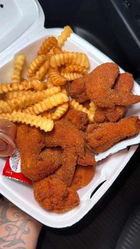 Mike's Deli in Port St. Joe showing food, fried chicken, fries, video by reusparx on TikTok