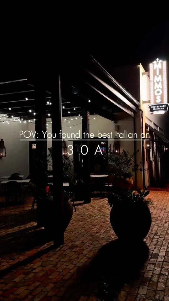 Mimmo's 30A Ristorante Italiano in Santa Rosa Beach showing authentic italian cuisine, savory pasta, cheesy bread, brick-oven pizza, wine, desserts, video by 30abeachgirls on TikTok