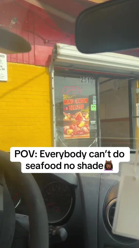 Ming Garden Chinese Restaurant in Savannah showing seafood boil, video by love..neek on TikTok