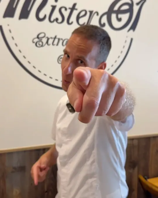 Mister O1 Extraordinary Pizza - Brickell in Miami showing pizza, video by Mister O1 Extraordinary Pizza on Facebook