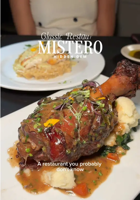 Mistero Restaurant in Miami showing review, classic food, good portions, varied menu, good service, video by miamiyums on TikTok