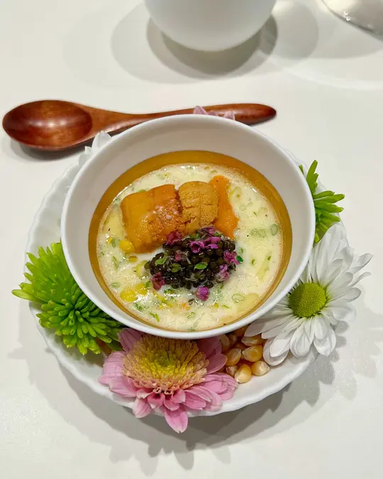 Ômo by Jônt in Winter Park showing review, culinary artistry, video by Visit Orlando on Facebook