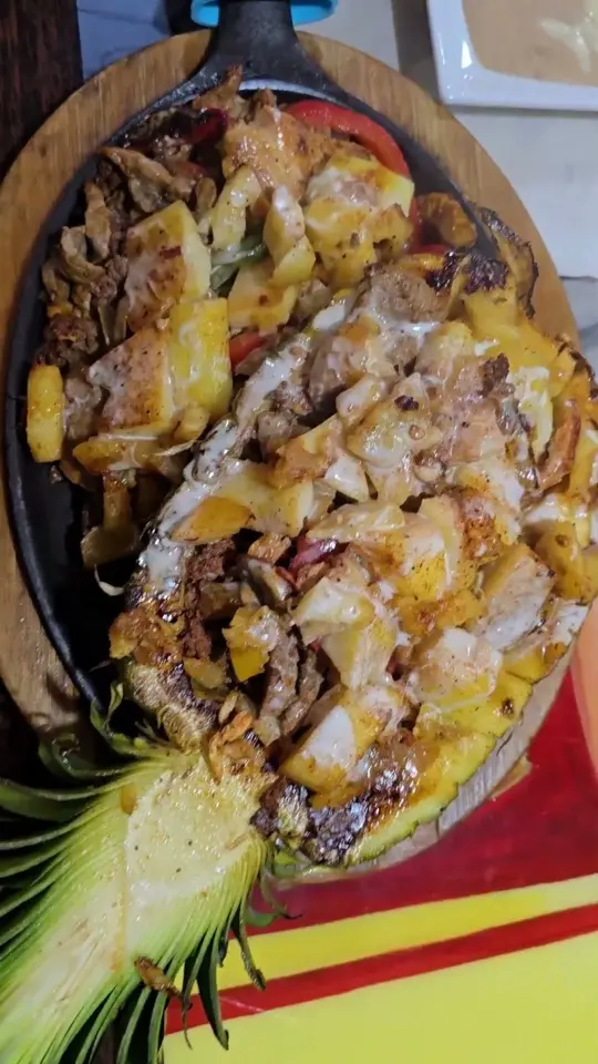 Monte Alban Mexican Restaurant in Blue Ridge showing pineapple fajitas, food, video by Monte Alban on YouTube