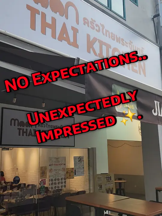 Moon Thai & Japanese in Coral Gables showing restaurant visit, barramundi, prawn vermicelli, family meal, video by imgladyslim on TikTok
