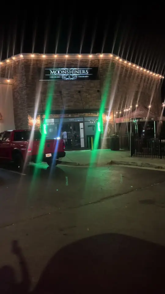 Moonshiners Buford in Buford showing review, visit, fried asparagus fries, lemon pepper wings, grouper bites, fried mushrooms, video by tonluvs2styl on TikTok