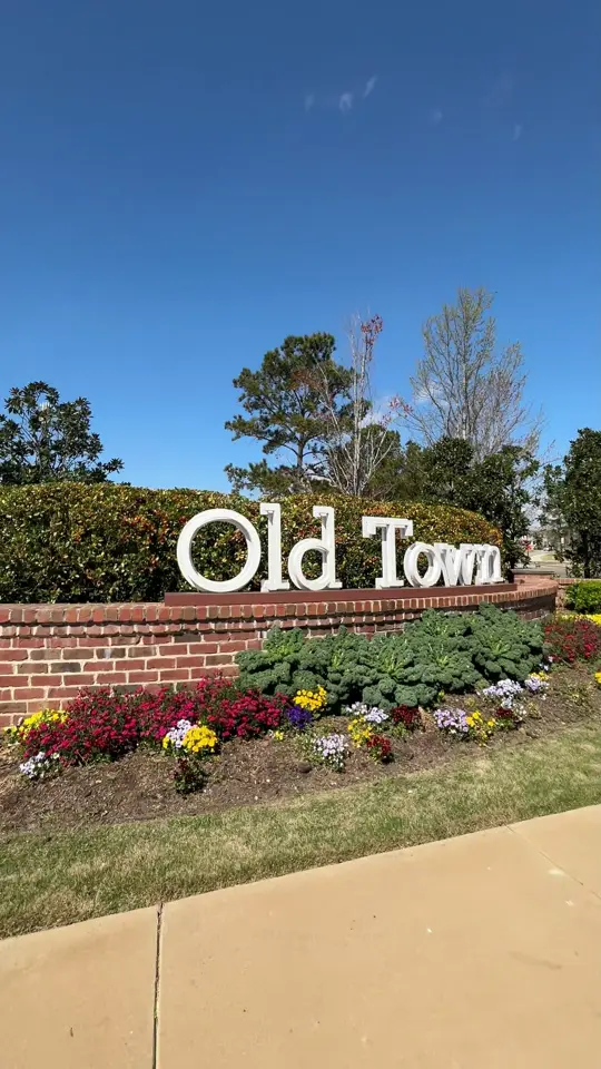Morten's at Old Town in Columbus showing visit, atmosphere, video by Amazing Columbus, GA on Facebook