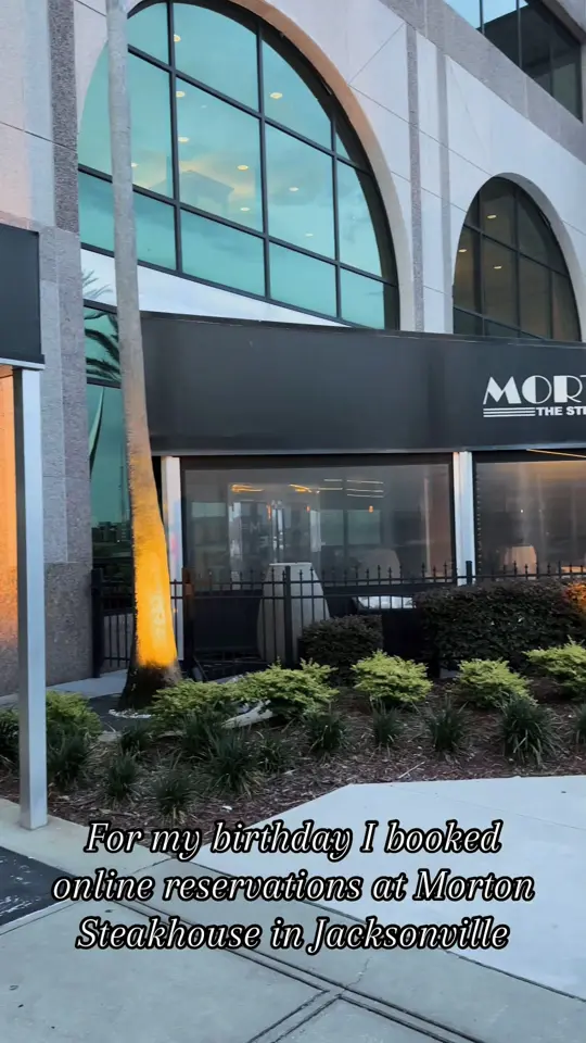 Morton's The Steakhouse in Jacksonville showing birthday dinner, steak, video by marleymanee on TikTok