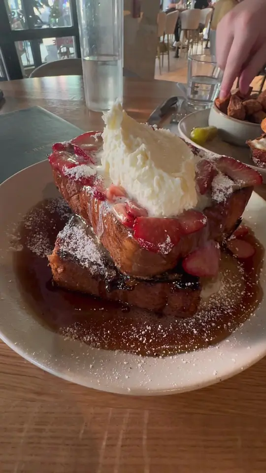 Moxies Miami Restaurant in Miami showing brunch, french toast, video by eatsandgoodvibes on TikTok