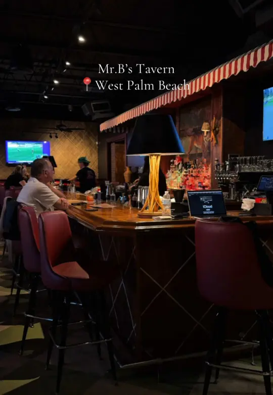  in Florida showing restaurant visit, tuna tacos, video by shoffitanna on TikTok