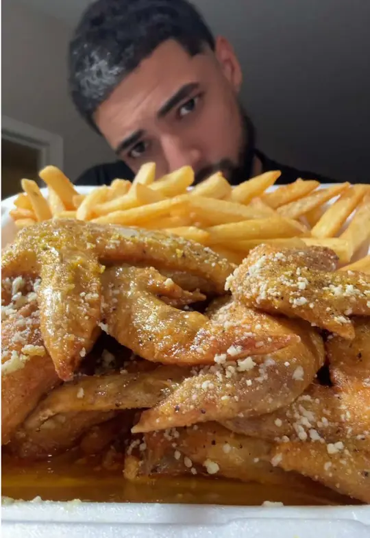 Mr Gyros on TikTok, video by drewzyeatsout