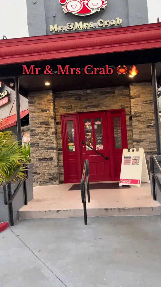 Mr. & Mrs. Crab on TikTok, video by spiceitupwithnae