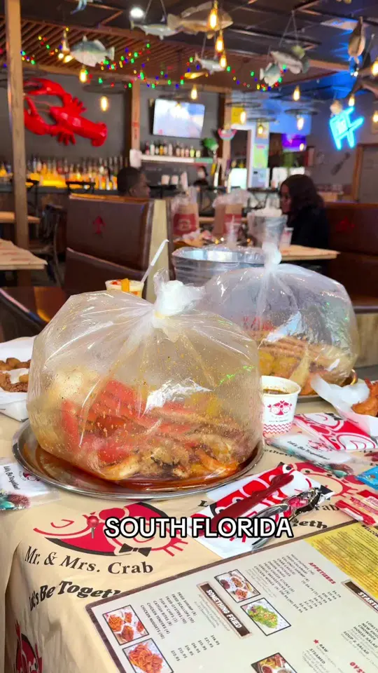 Mr. & Mrs. Crab on TikTok, video by peakacity