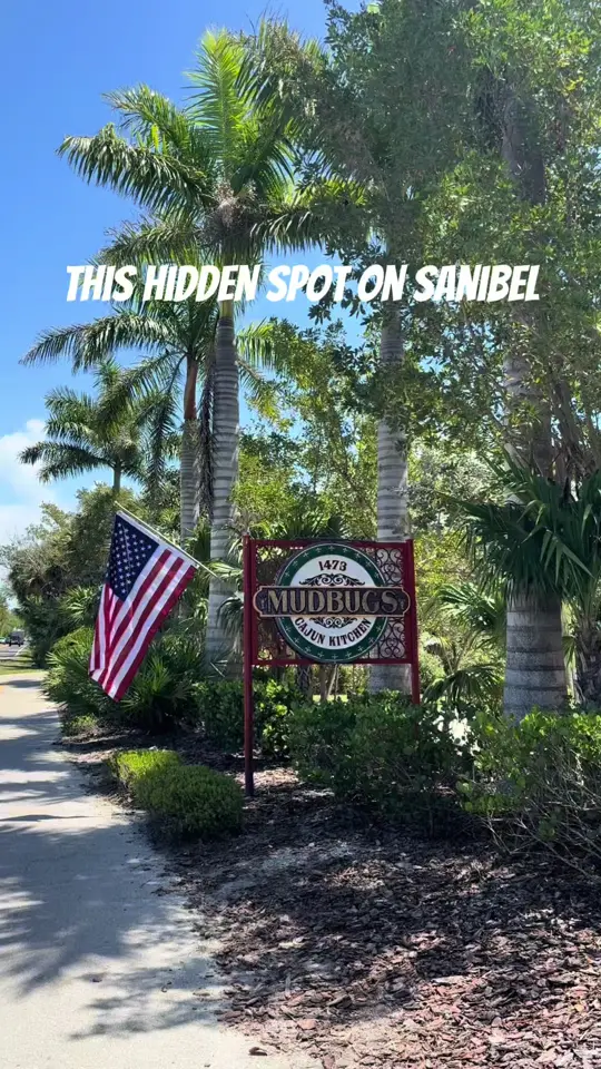 MudBugs Cajun Kitchen in Sanibel showing restaurant visit, seafood, atmosphere, video by floridaandbeyond14 on TikTok