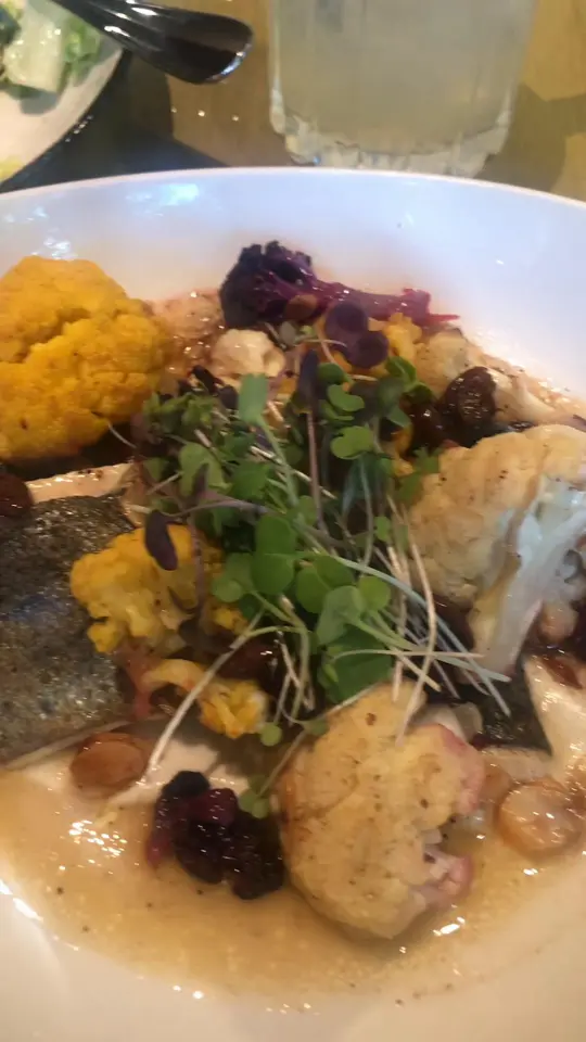 Murphy's Restaurant in Atlanta showing review, impeccable service, video by kebchicheese on TikTok