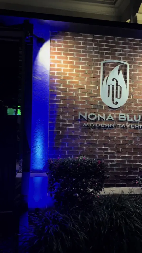 Nona Blue Modern Tavern in Orlando showing review, steak, carrot cake, video by alex.lamboy on TikTok