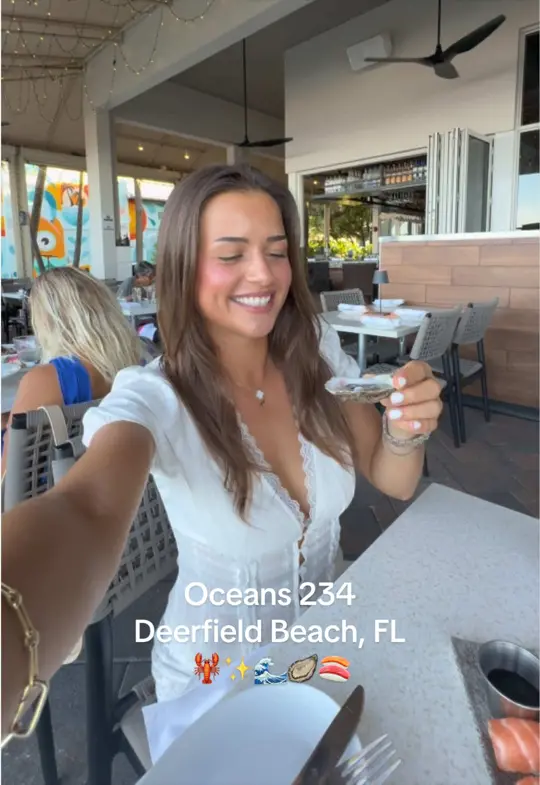 Oceans 234 in Deerfield Beach showing restaurant visit, rating food, video by livyhr on TikTok