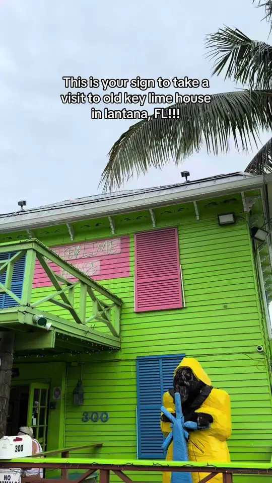 Old Key Lime House in Lantana showing restaurant, atmosphere, visit, video by annaslifee3 on TikTok