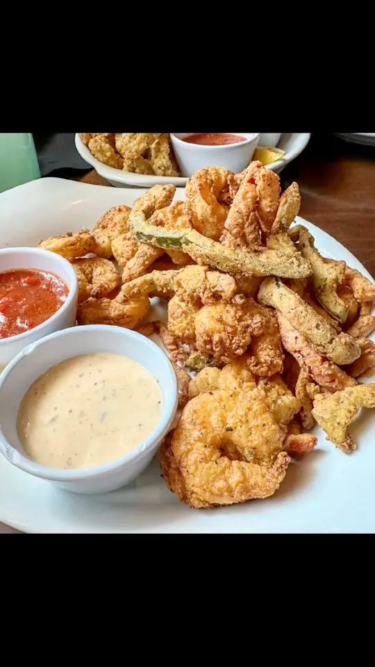 Olive Garden Italian Restaurant in Augusta showing food, desert pear limonata, shrimp fritto misto, fried calamari, lasagna fritta, soup and salad, video by DA'Stylish Foodie on Facebook