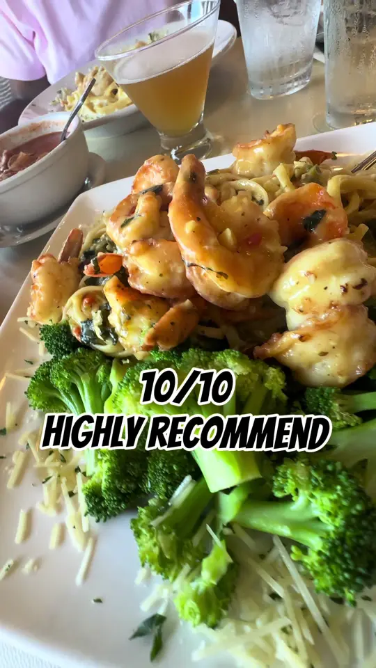 Olive Garden Italian Restaurant in East Point showing review, visit, dine in, food, video by jusjazmyne on TikTok