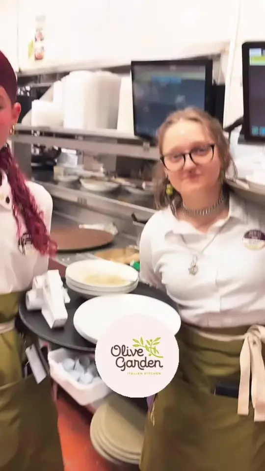 Olive Garden Italian Restaurant on TikTok, video by julie.bean259