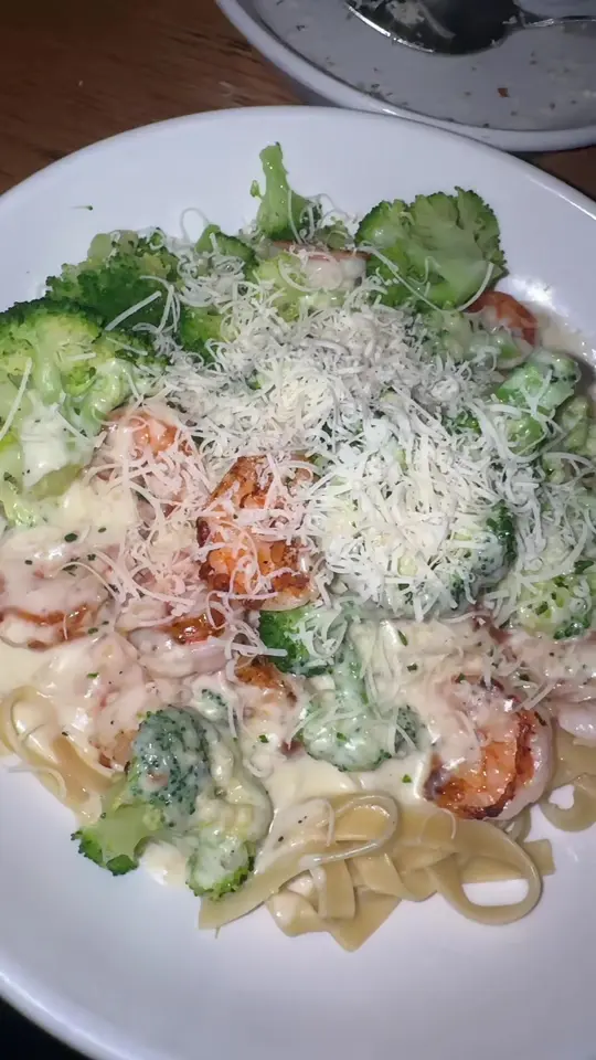Olive Garden Italian Restaurant on TikTok, video by sabrinacorrinx
