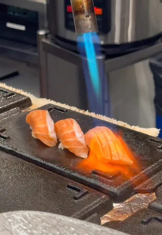 OMAKAI Sushi in Miami showing sushi, nigiri, video by sofbraun on TikTok