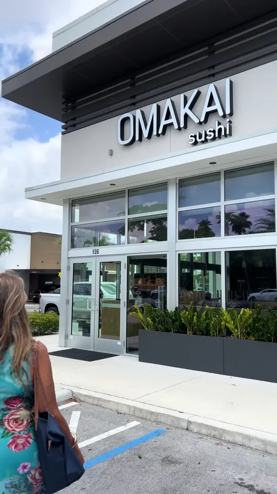 OMAKAI Sushi in Miami showing restaurant review, sushi, video by daniduqued on TikTok