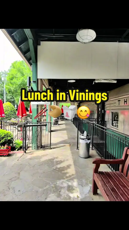 Orient Express in Atlanta showing review, chinese food, wings, video by chrissyeatsatl on TikTok