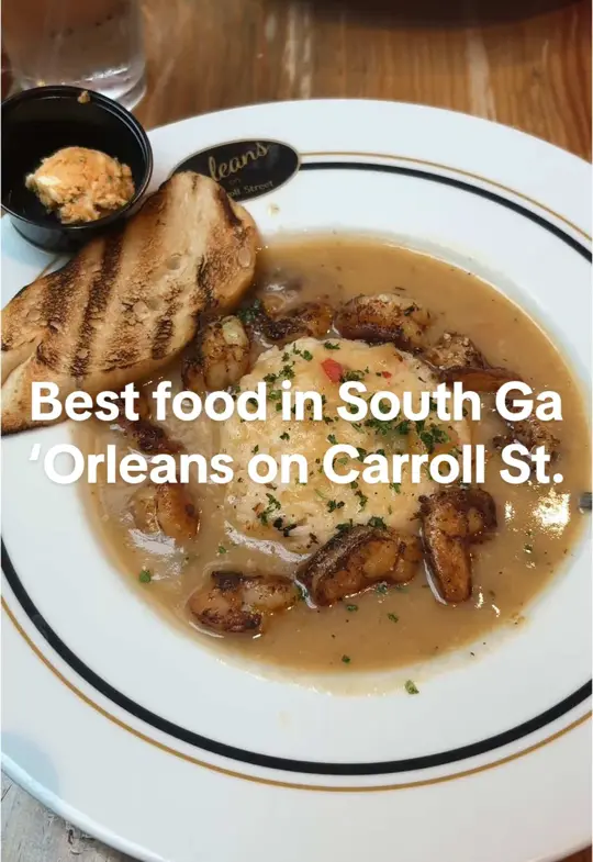 'Orleans on Carroll Street in Perry showing food review, restaurant visit, video by sammyinthesity on TikTok