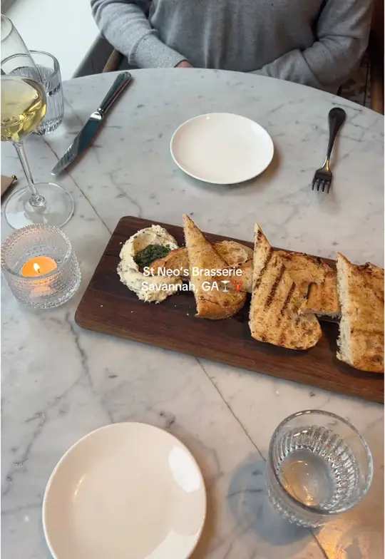 Outback Steakhouse in Savannah showing butterboard, seafood, lobster, steak, sourdough, video by sarahendryy on TikTok