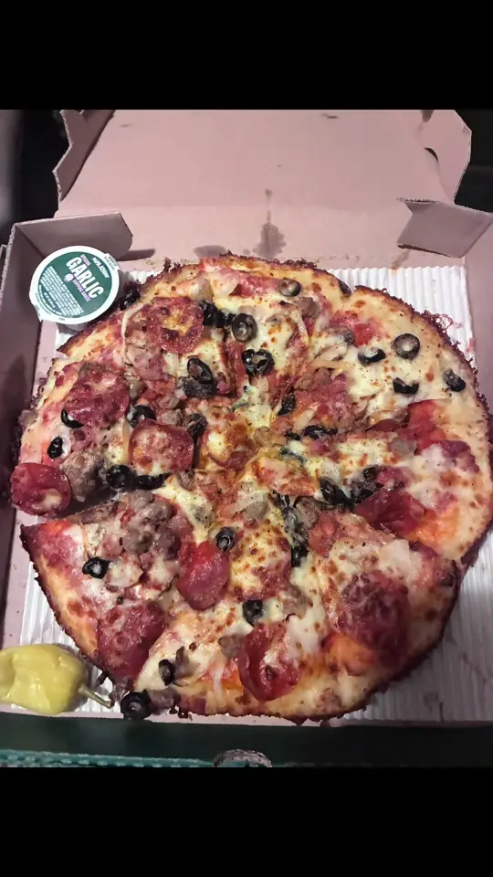 Papa Johns Pizza on TikTok, video by foodonthecouch