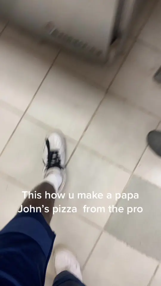Papa Johns Pizza on TikTok, video by zeebaxxx