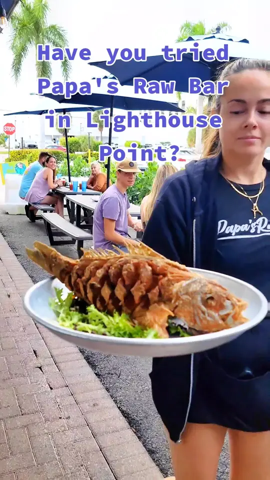 Papa's Raw Bar in Lighthouse Point showing seafood, restaurant visit, video by wanderingsola on TikTok