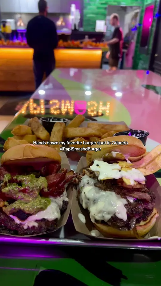 Papi Chulos in Orlando showing burger, smashburger, video by john.initalian on TikTok