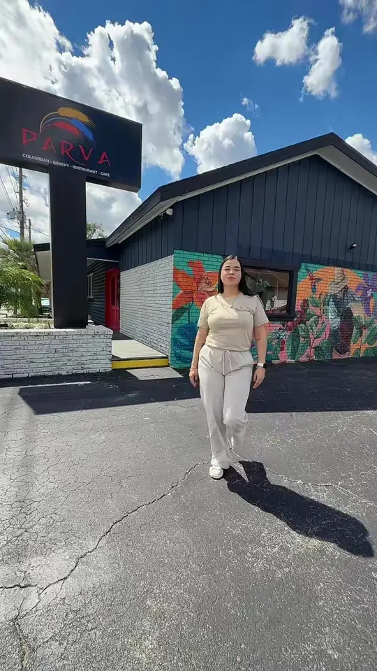  in Florida showing food, atmosphere, visit, video by parva.colombian.b on TikTok