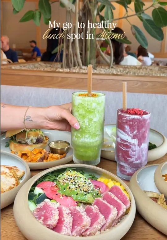 Pat&Phil in Doral showing healthy restaurant, wholesome lunch, honest ingredients, video by patandphilmiami on TikTok