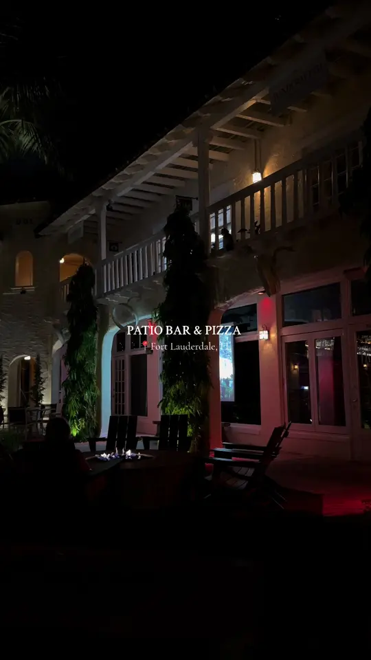  in Florida showing pizza, restaurant visit, video by thaizfernandez on TikTok