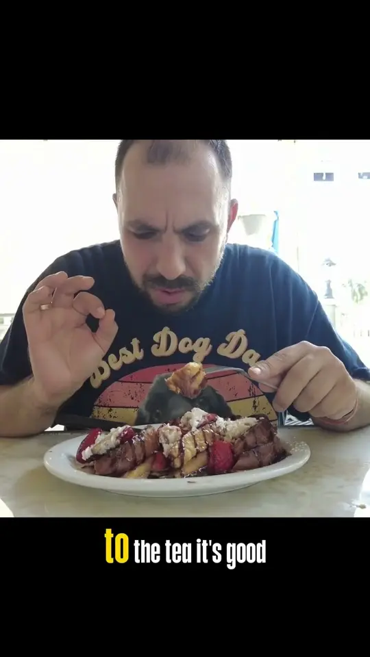 Patio Café in Naples showing food review, strawberry french toast, video by Vakis Approved on YouTube