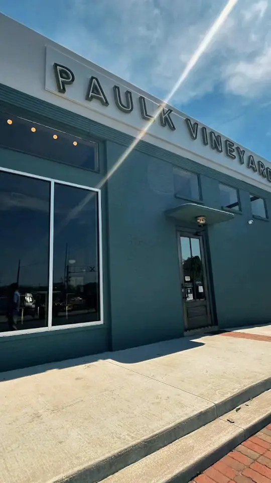 Paulk Vineyards Tifton Tasting Room in Tifton showing review, visit, atmosphere, wine, video by amoravera24 on TikTok