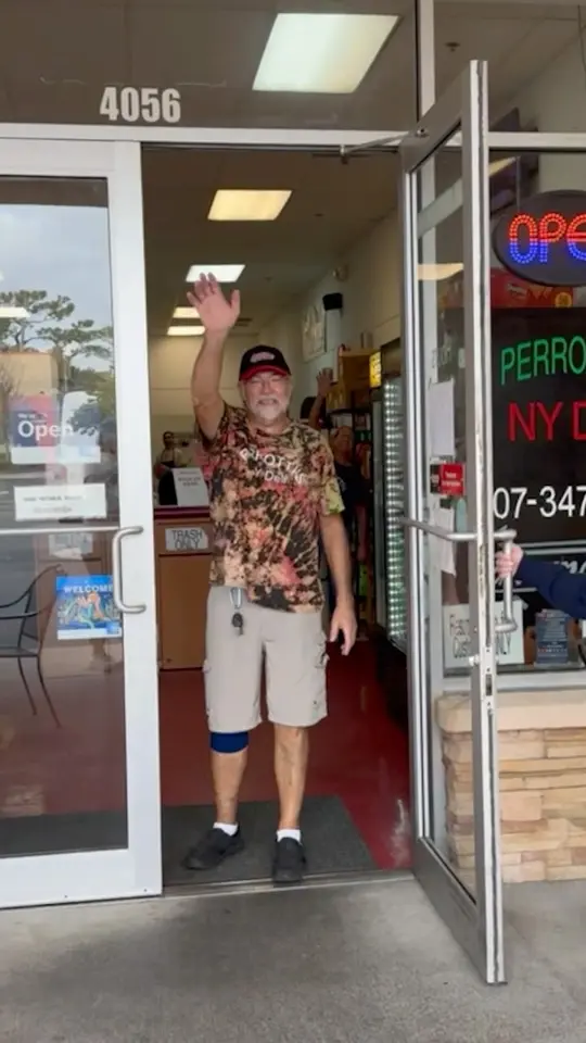 Perrotti's NY Deli in Winter Garden showing food, turkey and cheese sandwich, video by Thumann's on Facebook