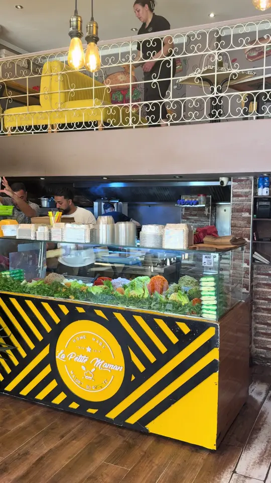  in Florida showing burger, pizza, video by ptemaman1 on TikTok