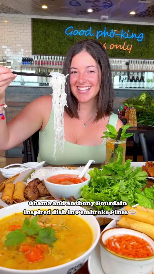 Pho Bar Vietnamese Kitchen Pembroke Pines in Pembroke Pines showing food, pho noodles, video by treatyoselfeverywhere on TikTok