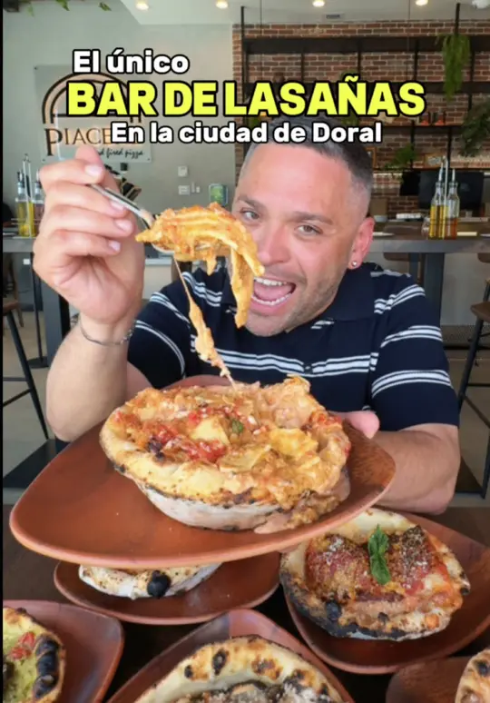 Piacere Wood Fired Pizza in Miami showing review, visit, pizza, lasagna, video by foodandula on TikTok